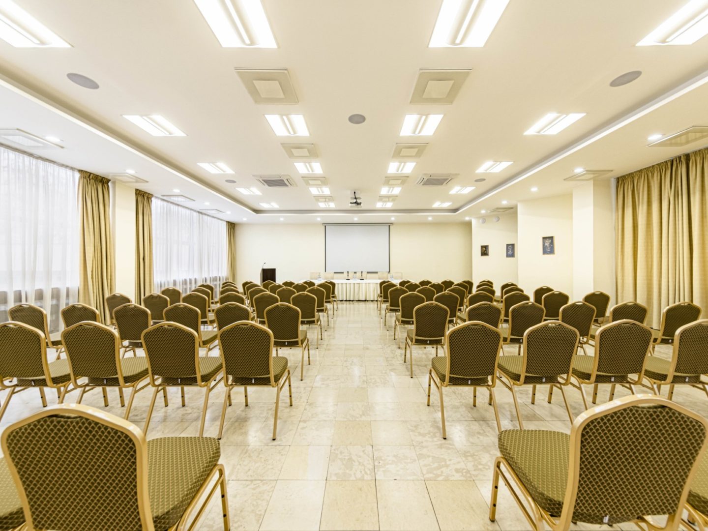 Školenia, workshopy