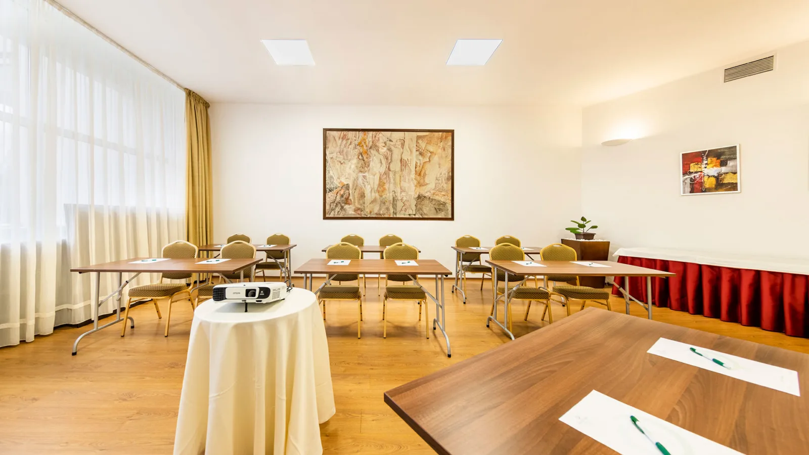 Konferencie