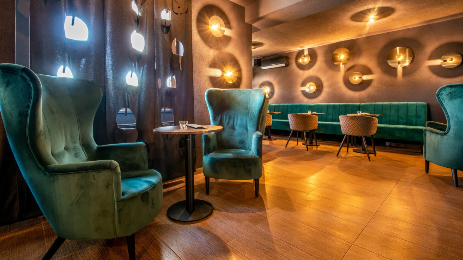 Sky bar