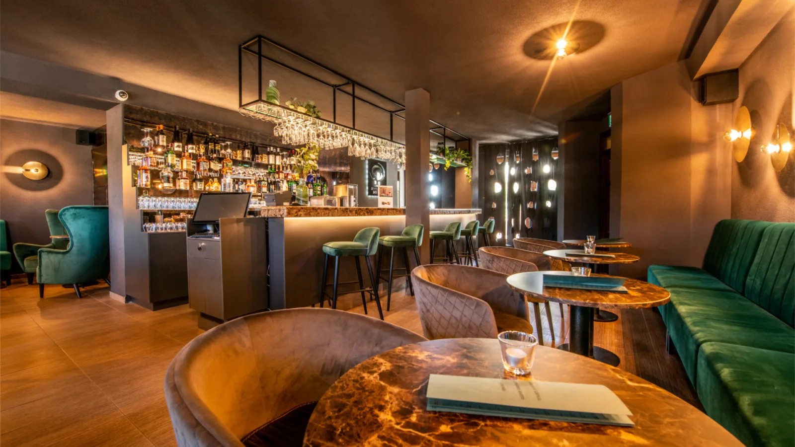 Sky bar