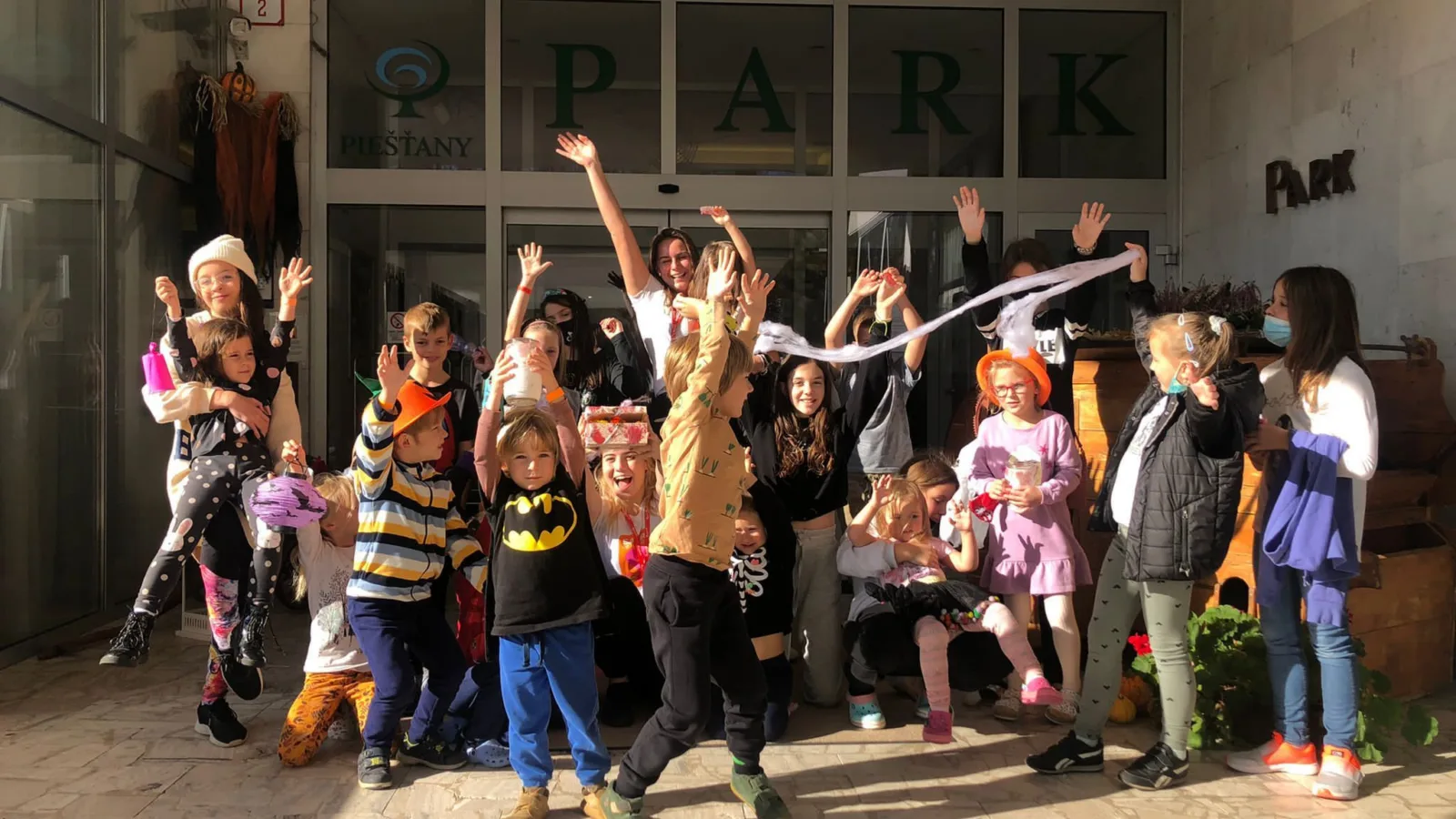 Halloween stay with animators