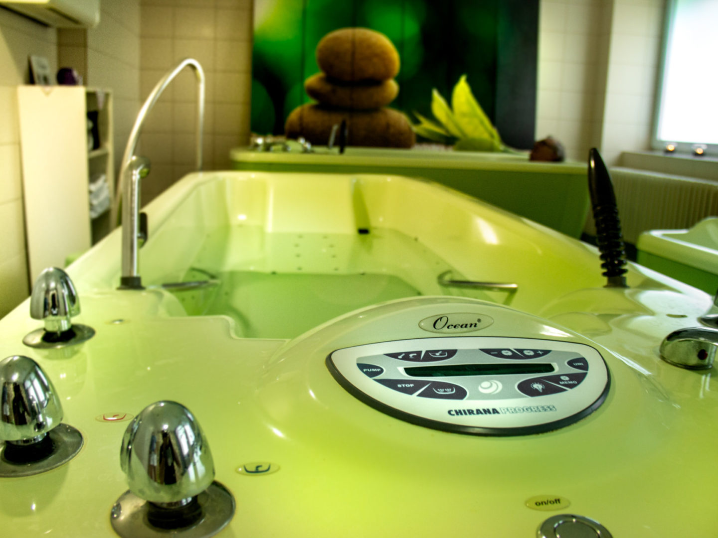 Hydromasážna vaňa