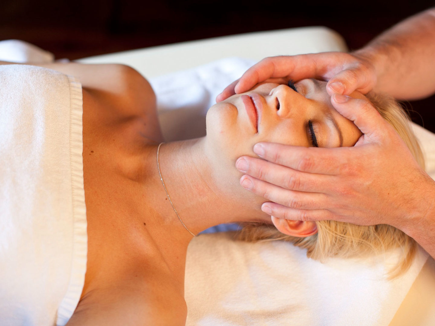 Lymfodrenáž tváte a dekoltu